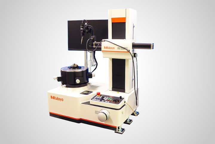 Roundness and cylindricity measuring machine